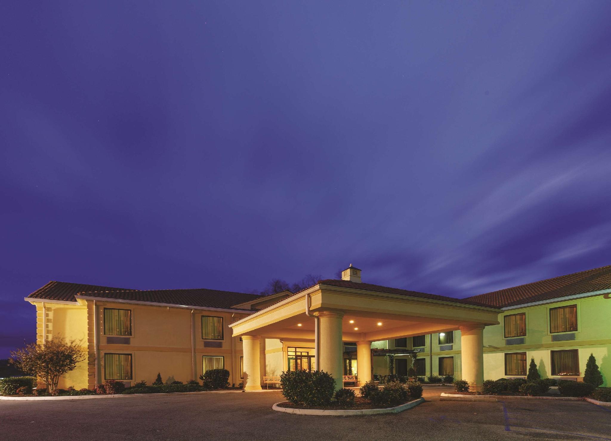 La Quinta Inn By Wyndham Radford Esterno foto