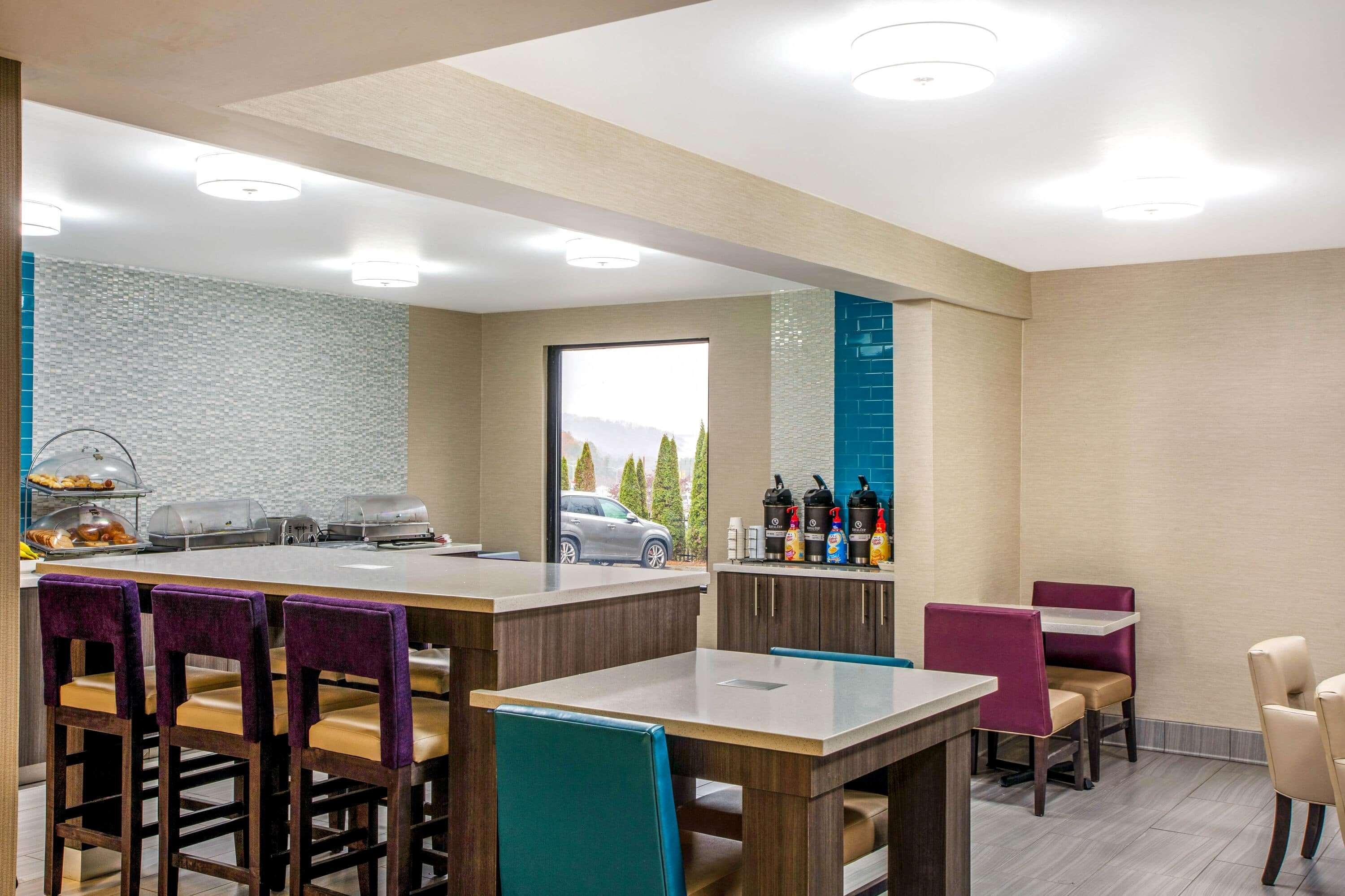 La Quinta Inn By Wyndham Radford Esterno foto