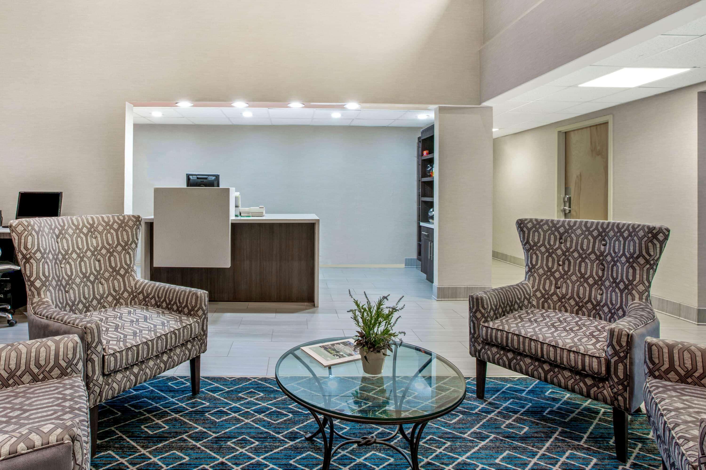 La Quinta Inn By Wyndham Radford Esterno foto